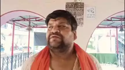 मंडी: सिद्धकाली मंदिर मण्डी में पुजारी जगदीश शर्मा ने बताया, कल जागरण की रात ललित सोनवाल करेंगे महामाई का गुणगान