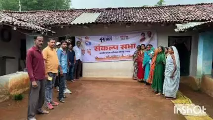 उदयपुर: संकल्प से सिद्धि तक अभियान के तहत शक्ति केंद्र उदयपुर में 'एक पेड़ मां के नाम' अभियान के तहत किया गया वृक्षारोपण