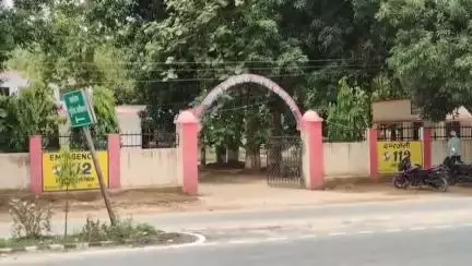 पडरौना: साड़ी खुर्द गाँव में हाईकोर्ट के आदेश की उड़ाई जा रही हैं धज्जियाँ, पीड़ित ने 25 जून को धरने की दी चेतावनी