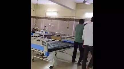 नीमच नगर: जीरन के पास सड़क हादसे में हरवार का युवक घायल, जिला अस्पताल में भर्ती