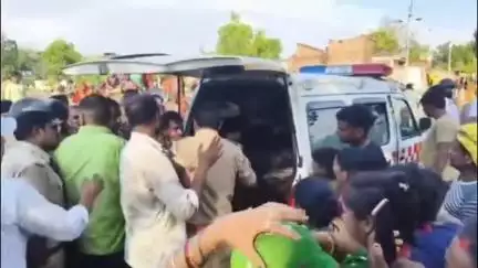 सोरांव: फाफामऊ क्षेत्र में मारपीट के दौरान घायल एक व्यक्ति की मौत, परिजनों ने किया हंगामा