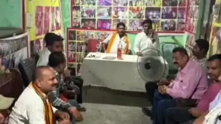 मुशहरी: खादी भंडार स्थित लक्ष्मी स्मारक भवन में गणेश उत्सव पूजा समिति की बैठक आयोजित