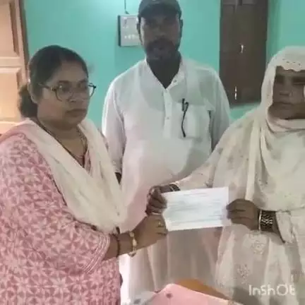 नरपतगंज: नरपतगंज निर्वाचन भवन में पंचायत उप चुनाव के नामांकन के अंतिम दिन रेवाही से सरपंच पद के चार सहित 5 ने किया नामांकन