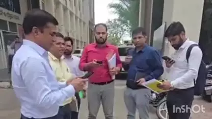 उज्जैन शहर: इंदौर-उज्जैन मेट्रो रेल के लिए पांच अधिकारियों की टीम उज्जैन पहुंची, कलेक्टर से की चर्चा