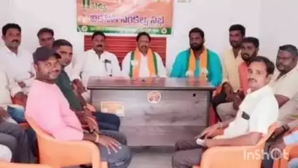 కథలాపూర్: ప్రభుత్వ పాఠశాలలో వంట గదుల నిర్మాణానికి నిధులు మంజూరు చేసిన కేంద్ర హోంశాఖ సహాయ మంత్రి బండి సంజయ్