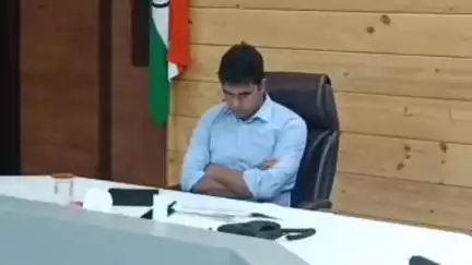 यवतमाळ: जिल्ह्यात नवभारत साक्षरता कार्यक्रम प्रभावीपणे राबवा: जिल्हाधिकारी विकास मीना