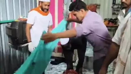 मालेगाव: मालेगाव येथे 18 वर्षीय तरुणीची गळफास घेऊन आत्महत्या; शहरात आत्महत्येचे प्रकार वाढल्याने नागरिकांमध्ये चिंता