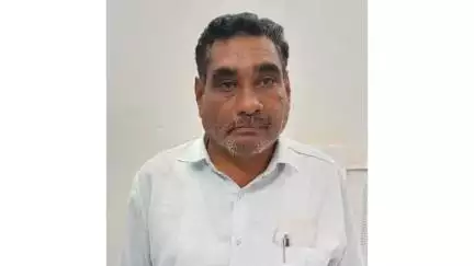 धुळे: चिमठाणे येथे लाचलुचपत प्रतिबंधक विभागाची कारवाई; मंडळ अधिकारी छोटू पाटील लाच घेताना रंगेहात अटकेत