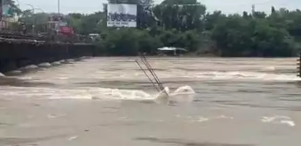 गोलमुरी-सह-जुगसलाई: जमशेदपुर में स्वर्ण रेखा और खरकई नदी अभी भी खतरे के निशान से ऊपर