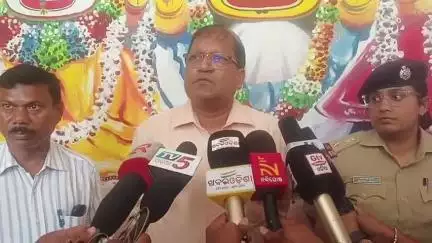 ରାୟଗଡା: ସ୍ଥାନୀୟ ଜିଲ୍ଲାପରିଷଦ ସମ୍ମିଳନୀ କକ୍ଷରେ ଅନୁଷ୍ଠିତ ଜିଲ୍ଲା ସ୍ତରୀୟ ପେନସନ ଅଦାଲତରେ ଯୋଗଦେଇ ବରିଷ୍ଠ ଅଧିକାରୀଙ୍କ ପ୍ରତିକ୍ରିୟା