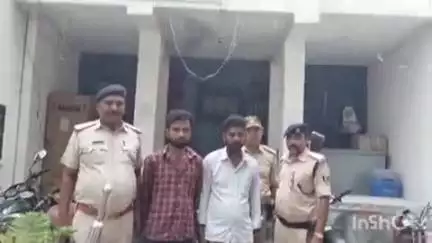 गोपालगंज: खरगौली बांध के पास पुलिस ने दो बाइक सवार शराब तस्करों को किया गिरफ्तार, 153 लीटर शराब की बरामद