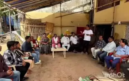 କଟକ ପୌରାଞ୍ଚଳ: ଦୋଳମୁଣ୍ଡାଇ ଠାରେରଥଯାତ୍ରା ପ୍ରସ୍ତୃତି ନେଇ ସୁିଭାଗୀୟ ଅଧିକାରୀଙ୍କ ସହିତ ଶୁକ୍ରବାର ଆଲୋଚନା କଲେ ପୂଜା କମିଟି ।