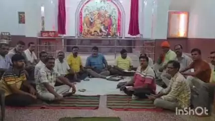 मुंगेर: कांवरिया सेवा शिविर के संचालन को लेकर शिव पार्वती सेवादल की बैठक बेकापुर में आयोजित
