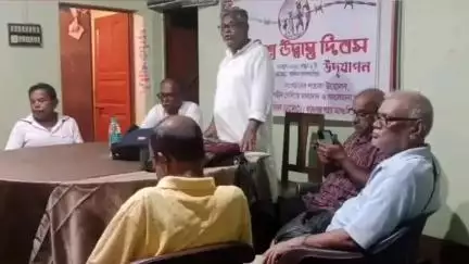 খড়গপুর ১: খড়গপুরের তালবাগিচায় বিশ্ব উদ্বাস্তু দিবস পালিত হলো সম্মিলিত কেন্দ্রীয় বাস্তুহারা পরিষদের (UCRC) তরফে