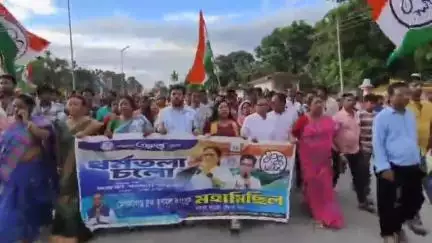 মেখলিগঞ্জ: ২১-শে জুলাইয়ের সমর্থনে চ্যাংড়াবান্ধায় অনুষ্ঠিত তৃণমূলের মহা মিছিলে জনজোয়ার