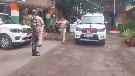 लालगंज: लालगंज में बढ़ते अपराध पर अंकुश लगाने के लिए वैशाली एसपी ललित मोहन शर्मा ने लालगंज थाने में की समीक्षा बैठक