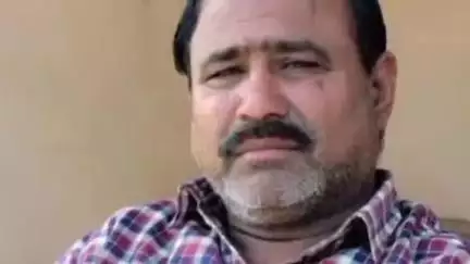 कैंपियरगंज: जंगल कौड़िया में काले लंगूर का आतंक: 20 दिनों से लोगों पर हमले, वन विभाग ने पकड़ने से किया इनकार