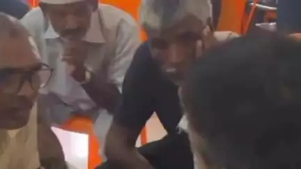 गोला: बड़हलगंज थाना क्षेत्र के खड़सेरी गांव में जमीन विवाद में चार लोगों ने युवक को पीटा, बड़हलगंज थाने पर दर्ज हुआ केस