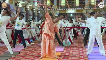 योग सबके लिए है... 🧘‍♂️🧘‍♀️

अपने-अपने अनुसार योग की इस विधा के साथ हर व्यक्ति जुड़ेगा..
#YogaForOneEarthOneHealth