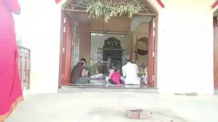 कोलारस: कोलारस रामलीला प्रभात फेरी समिति की सुबह की आरती