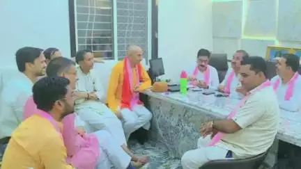 खिलचीपुर: आपातकाल के 50 वर्ष पूर्ण होने पर भाजपा जिला अध्यक्ष के नेतृत्व में हुई बैठक, कांग्रेस सरकार के काले अध्याय पर चर्चा