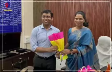 सरायकेला खरसावां जिले में 19 वें उप विकास आयुक्त के रूप सुश्री रीना हांसदा पदभार ग्रहण किया । #seraikella #adityapur