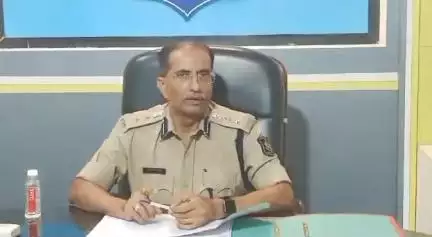 વઢવાણ: જિલ્લા પોલીસ વડા દ્વારા સુરેન્દ્રનગર જિલ્લાના 30 પોલીસ કર્મચારીઓની આંતરિક બદલી કરવામાં આવી