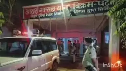 बिक्रम: नगर पुलिस अधीक्षक, पटना पश्चिमी ने बिक्रम और रानीतलाब थाना का किया औचक निरीक्षण