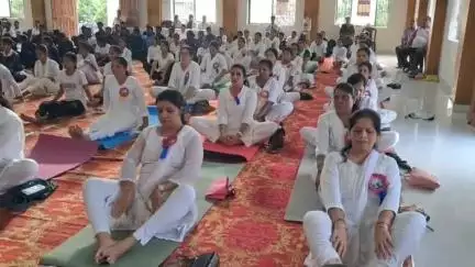 ಕಾರವಾರ: ಕಾಜುಭಾಗದ ಪೊಲೀಸ್ ಕಲ್ಯಾಣ ಮಂಟಪದಲ್ಲಿ ಸಂಭ್ರಮದ 11ನೇ ಅಂತರಾಷ್ಟ್ರೀಯ ಯೋಗ ದಿನಾಚರಣೆ