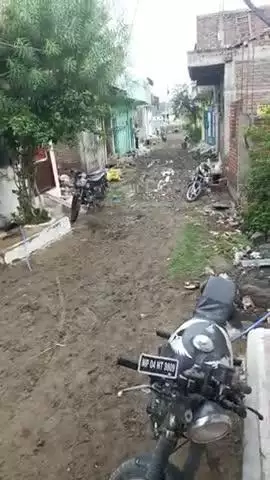 चंद्रशेखर वार्ड औरैया रोड के लिया। बहुत परेशानी होती है दसों दफा आवेदन दे दिए नगर पालिका में कोई सुनवाई नहीं है