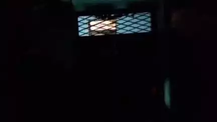 रुद्रपुर: रुद्रपुर के ट्रांजिट कैंप में शराब माफियाओं ने पत्रकार के घर किया हमला, पत्रकार ने की लाइव रिपोर्टिंग