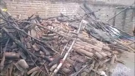 अरवल: मूसलाधार बारिश से सुखी बीघा गांव में ढहा कच्चा मकान, मुआवजे की मांग