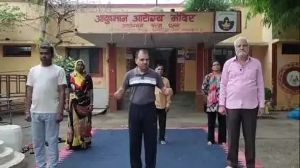 खिलचीपुर: 11वें अंतरराष्ट्रीय योग दिवस पर डॉक्टर के. एन. भीलवारे ने योग से संबंधित महत्वपूर्ण जानकारी दी