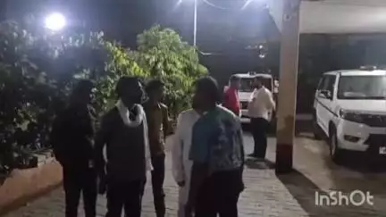 इगलास: इगलास कोतवाली क्षेत्र के गांव मेसुआ में बच्चों की हत्या कर शव को जलाया और फिर दफनाया