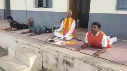 बसमत: हू बहिर्जी स्मारक विद्यालय येथे जागतिक योग दिन मोठ्या उत्साहात संपन्न झाला