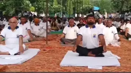 महेंद्रगढ़: केंद्रीय विश्वविद्यालय महेंद्रगढ़ में 11वां अंतरराष्ट्रीय योग दिवस मनाया गया