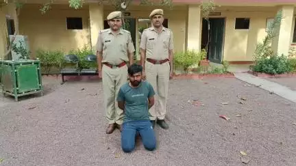 #Balotra: ऑपरेशन मदमस्त के तहत भारी मात्रा में अवैध शराब सहित अभियुक्त जीवराजसिंह गिरफ्तार।

#OperationMadmast #Liquor