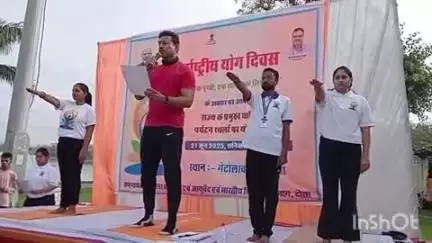 दौसा: योग दिवस के अवसर पर जिला प्रभारी मंत्री राज्य वर्धन सिंह राठौड़ ने योग और मतदान की दिलाई शपथ, पौधारोपण भी किया