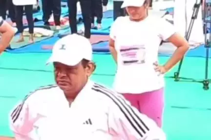 कांके: बिरसा मुंडा फन पार्क में अंतर्राष्ट्रीय योग दिवस पर राजकीय कार्यक्रम आयोजित, स्वास्थ्य मंत्री उपस्थित रहे
