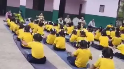 नमहोल: राजकीय प्राथमिक पाठशाला टेपरा (डाबर) में अंतरराष्ट्रीय योग दिवस पर बच्चों ने दिखाया अद्भुत समन्वय