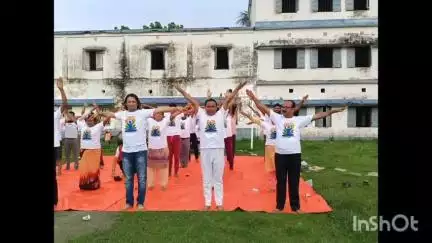 গঙ্গারামপুর: বিজেপির সকল মন্ডল কমিটির উদ্যোগে আন্তর্জাতিক যোগ দিবস পালন করা হলো শনিবার গঙ্গারামপুর হাই স্কুলের মাঠ