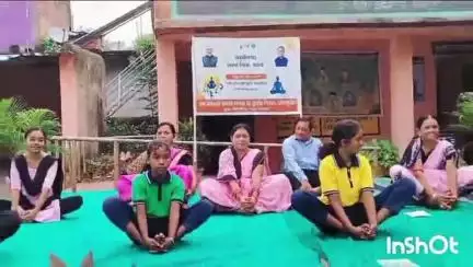 ଅତାବିରା: ବ୍ଲକର ବିଭିନ୍ନ ସ୍ଥାନରେ ଅନ୍ତର୍ଜାତୀୟ ଯୋଗ ଦିବସ