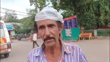 धवारी चौराहे पर अज्ञात बदमाश ने लोहे के चूड़े से बुजुर्ग के सिर पर किया वार, घायल ने थाने में रिपोर्ट दर्ज कराई