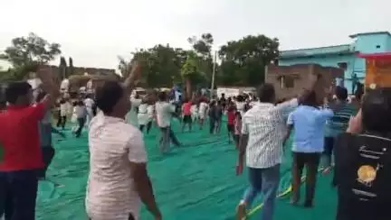 କଣ୍ଟାମାଳ: କଣ୍ଟାମାଳ ହାଇସ୍କୁଲ ପଡିଆରେ ବ୍ଲକ୍ ସ୍ତରୀୟ ଆନ୍ତର୍ଜାତୀୟ ଯୋଗ ଦିବସ  ପାଳିତ