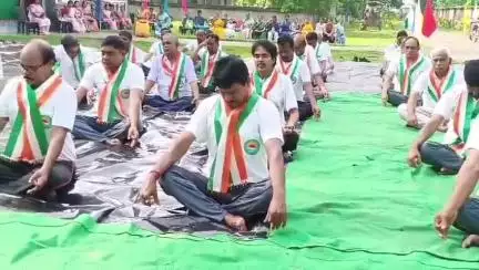 লালগোলা: বিশ্ব যোগা দিবস পালন লালগোলায়, পতঞ্জলি পরিবারের উদ্যোগে বিশেষ অনুষ্ঠান