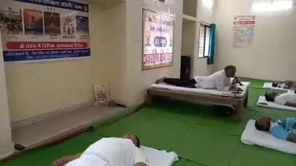 जांजगीर: अंतर्राष्ट्रीय योग दिवस के अवसर पर जांजगीर में जिला विधिक सेवा प्राधिकरण ने आयोजित किया योग शिविर