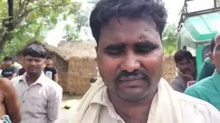 महमूदाबाद: धंधार गांव में संदिग्ध परिस्थितियों में 22 वर्षीय युवती का मिला शव, मौके पर पहुंची पुलिस