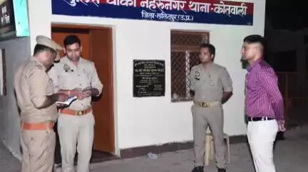 ललितपुर: पुलिस अधीक्षक ने देर रात नेहरू नगर चौकी का किया औचक निरीक्षण