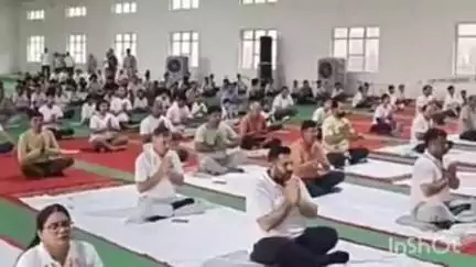 गोहाना: अंतर्राष्ट्रीय योग दिवस पर विशेष कार्यक्रम में पहुंचे विधायक निखिल मदान