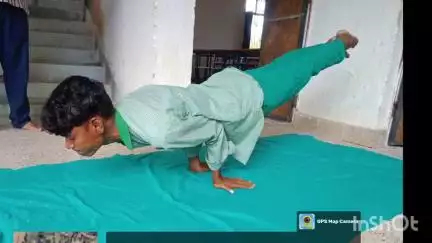 गारू: 11वें अंतर्राष्ट्रीय योग दिवस पर गारु प्लस टू उच्च विद्यालय में योग शिविर का आयोजन